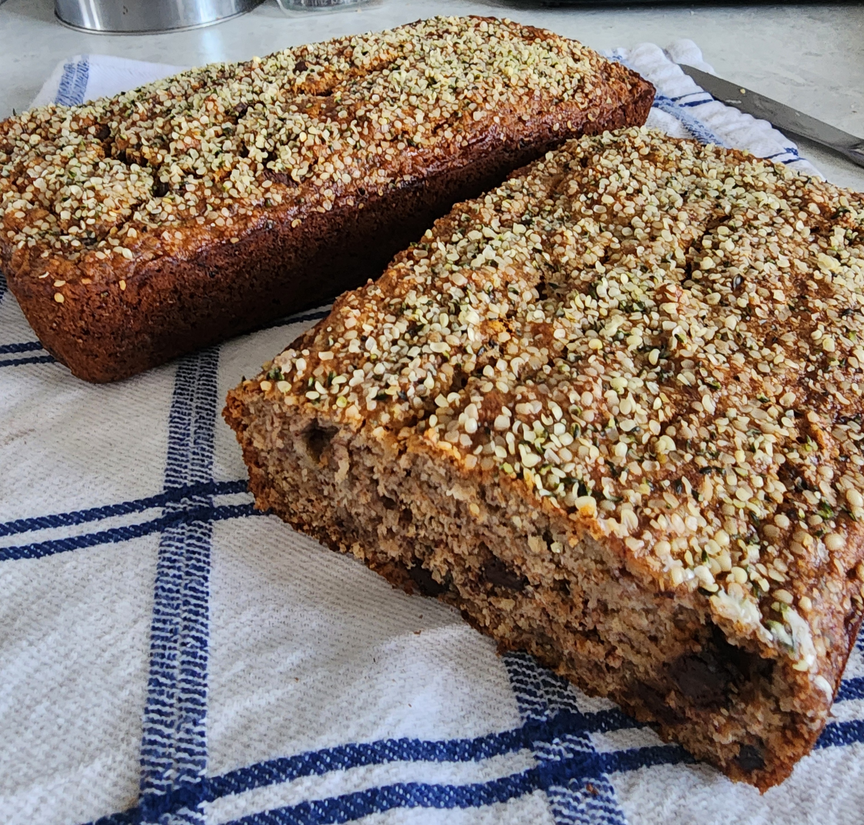 Healthy Banana Bread with Chocolate Chips (Vegan)